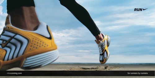 Sivustoja lenkkeily: Nike + tarkkailee sykettä, vauhti, mittarilukema