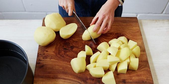 Miten ja kuinka paljon ruokaa puhdistetulle perunat