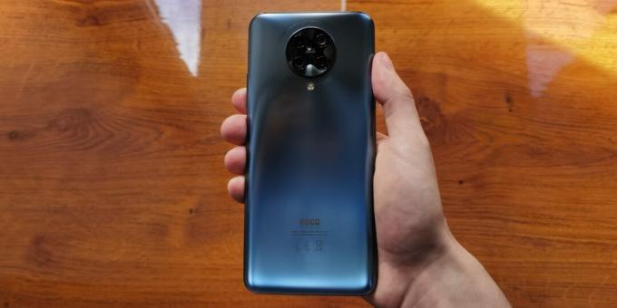 Poco F2 Pro: muotoilu