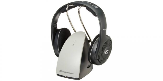 hyvä langattomat kuulokkeet: Sennheiser RS120 radiolähettimen