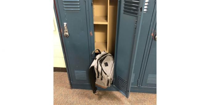 Locker koulussa