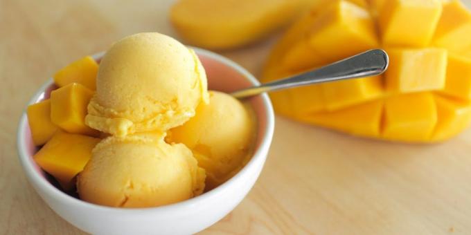 Miten kokki jogurtti jäätelö mango