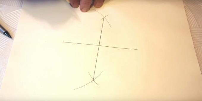 Kuinka piirtää viisitähti: piirrä pystysuora viiva