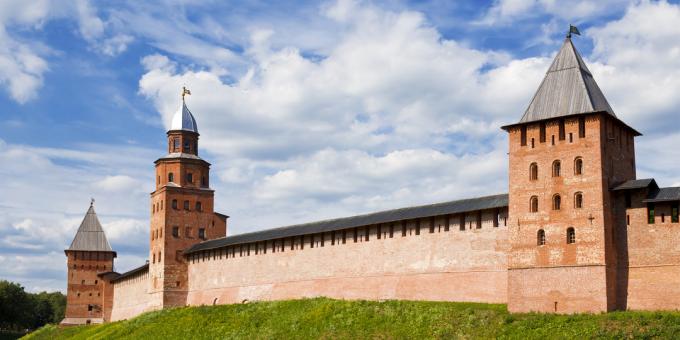 Veliky Novgorodin nähtävyydet: Kreml
