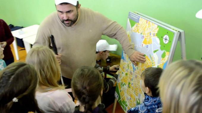 "Valkoisen kepin" on kehittänyt tuntoon kartta Jekaterinburg