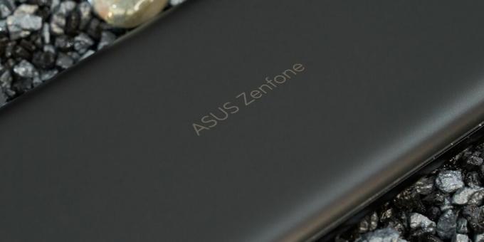 Arvostelu Asus Zenfone 8: sta - täysimittainen lippulaiva kompaktissa rungossa