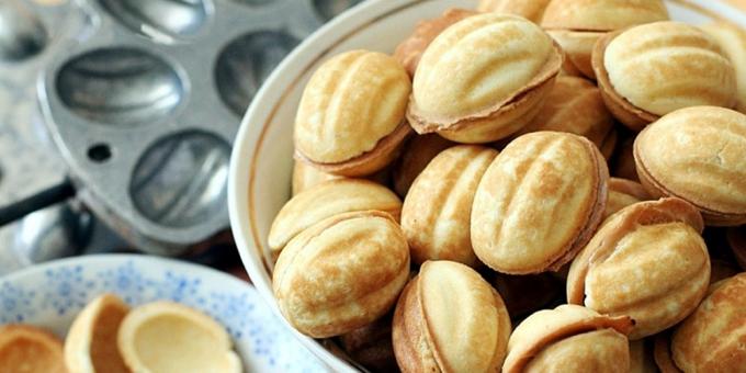 Reseptit keitetty maitotiiviste: Evästeet "pähkinät"