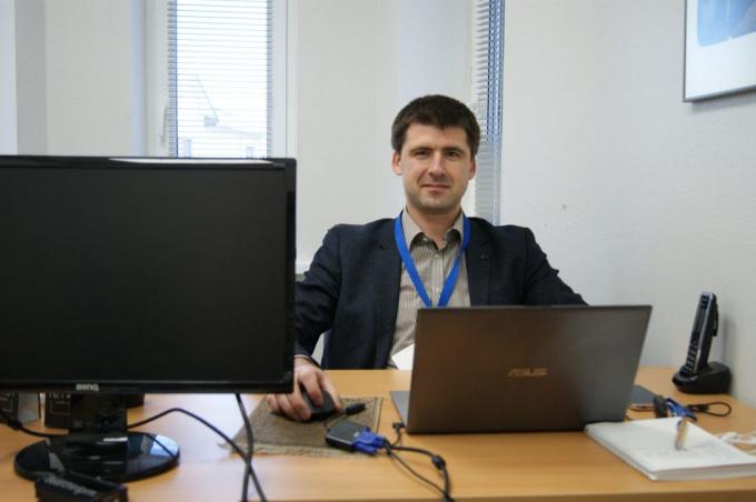 Sergey Ozhegov: työpaikalla