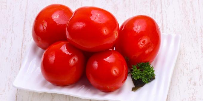 Täytetyt tomaatit, valkosipuli talveksi