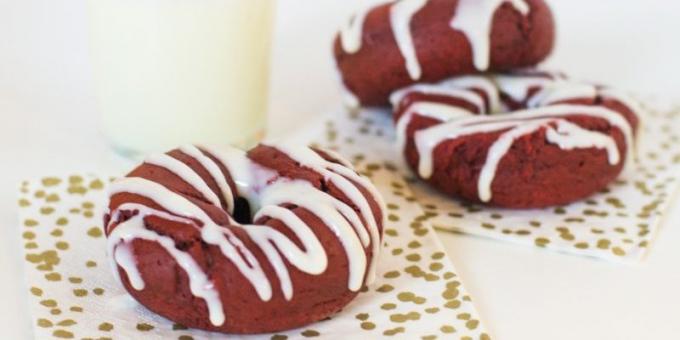 Reseptit donitseja: Donuts "Red Velvet" kermainen lasite