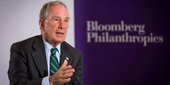 Näkyvä liikemiehet: Michael Bloomberg, Bloomberg