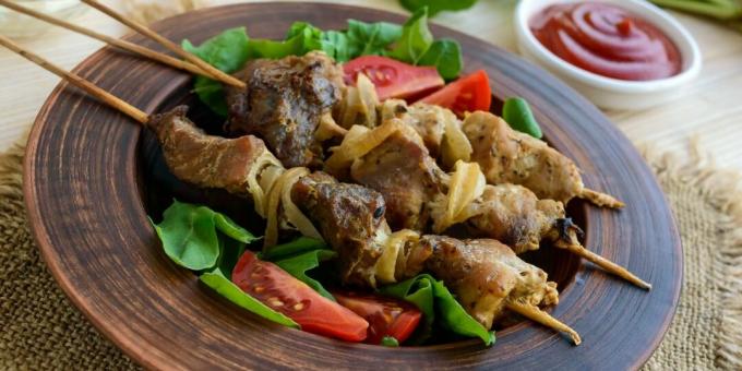 Porsaan shish kebab uunissa