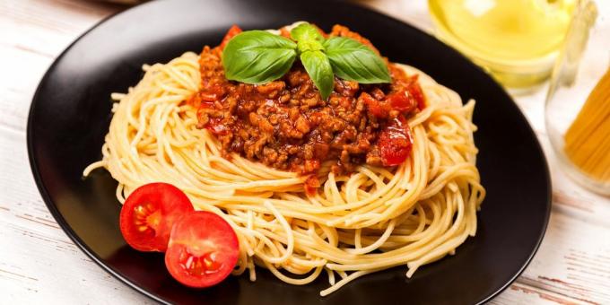 Paras reseptejä ruokia: 10 Classic pastareseptejä