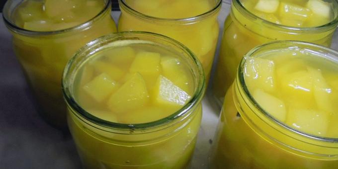 Squash talveksi: kesäkurpitsa kanssa ananasmehu