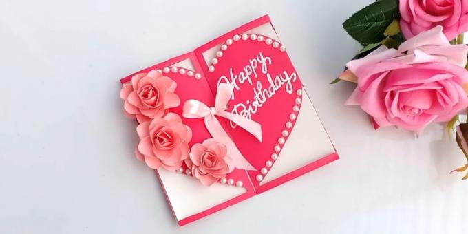 Miten tehdä korttiin muodossa sydämen kukkia hänen syntymäpäivänsä kätensä