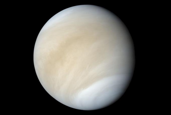 Mielenkiintoista tietää: Venus - ainoa planeetta, joka pyörii myötäpäivään