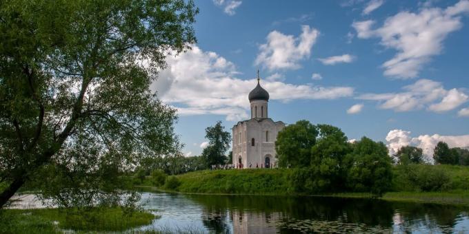 Vladimirin ja ympäröivän alueen nähtävyydet: Bogolyubovon kylä ja Nerlin esirukouksen kirkko