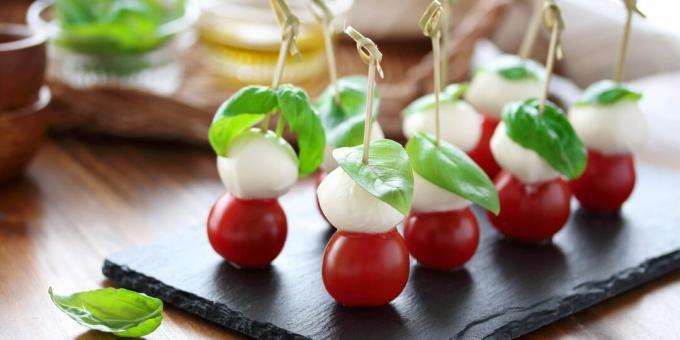 Canapes " Caprese"