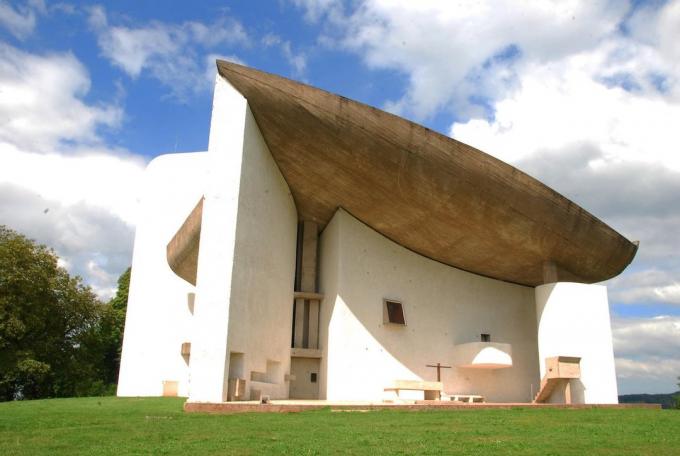 Eurooppalainen arkkitehtuuri: Le Corbusierin Chapelle La Notre Dame du Haut